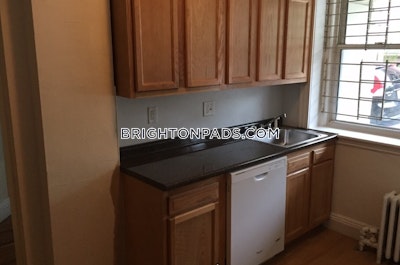 Brighton 1 Bed 1 Bath Boston - $2,295 No Fee